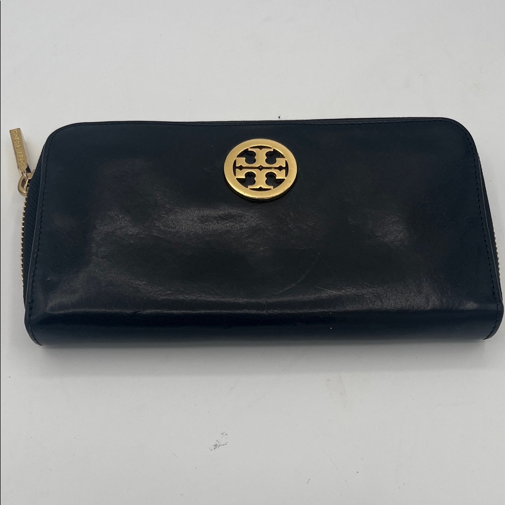 Tory Burch Black Leather Zip Wallet- Excellent Condition